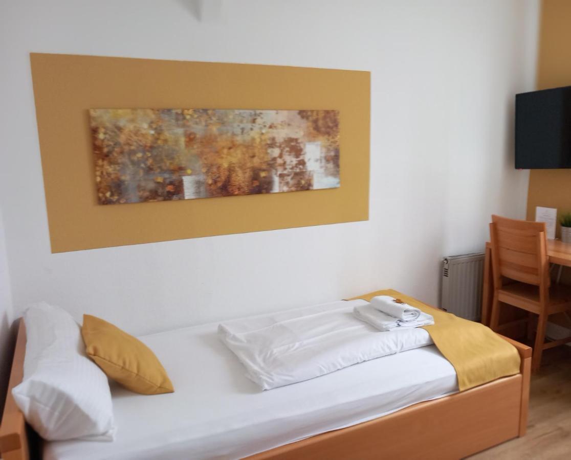 Hotel Karolinger Dusseldorf Luaran gambar