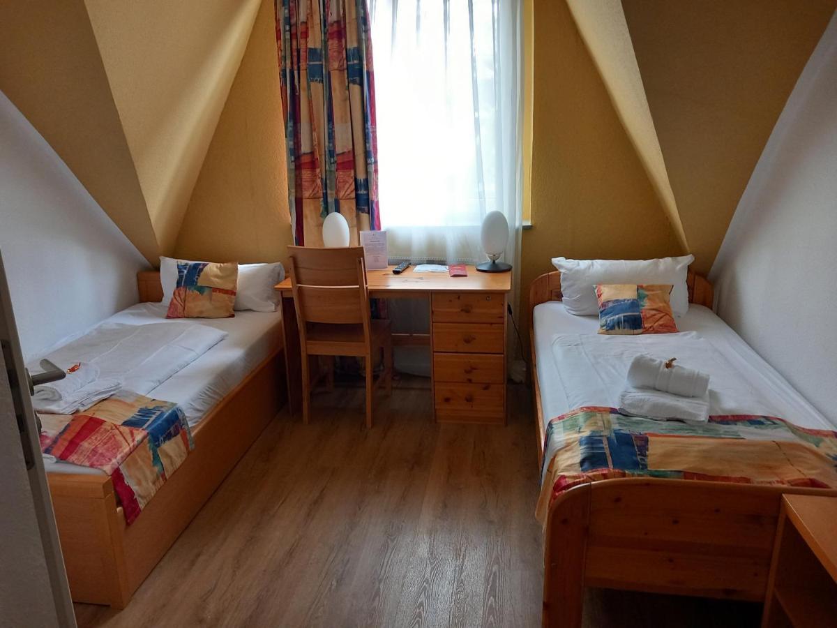 Hotel Karolinger Dusseldorf Luaran gambar