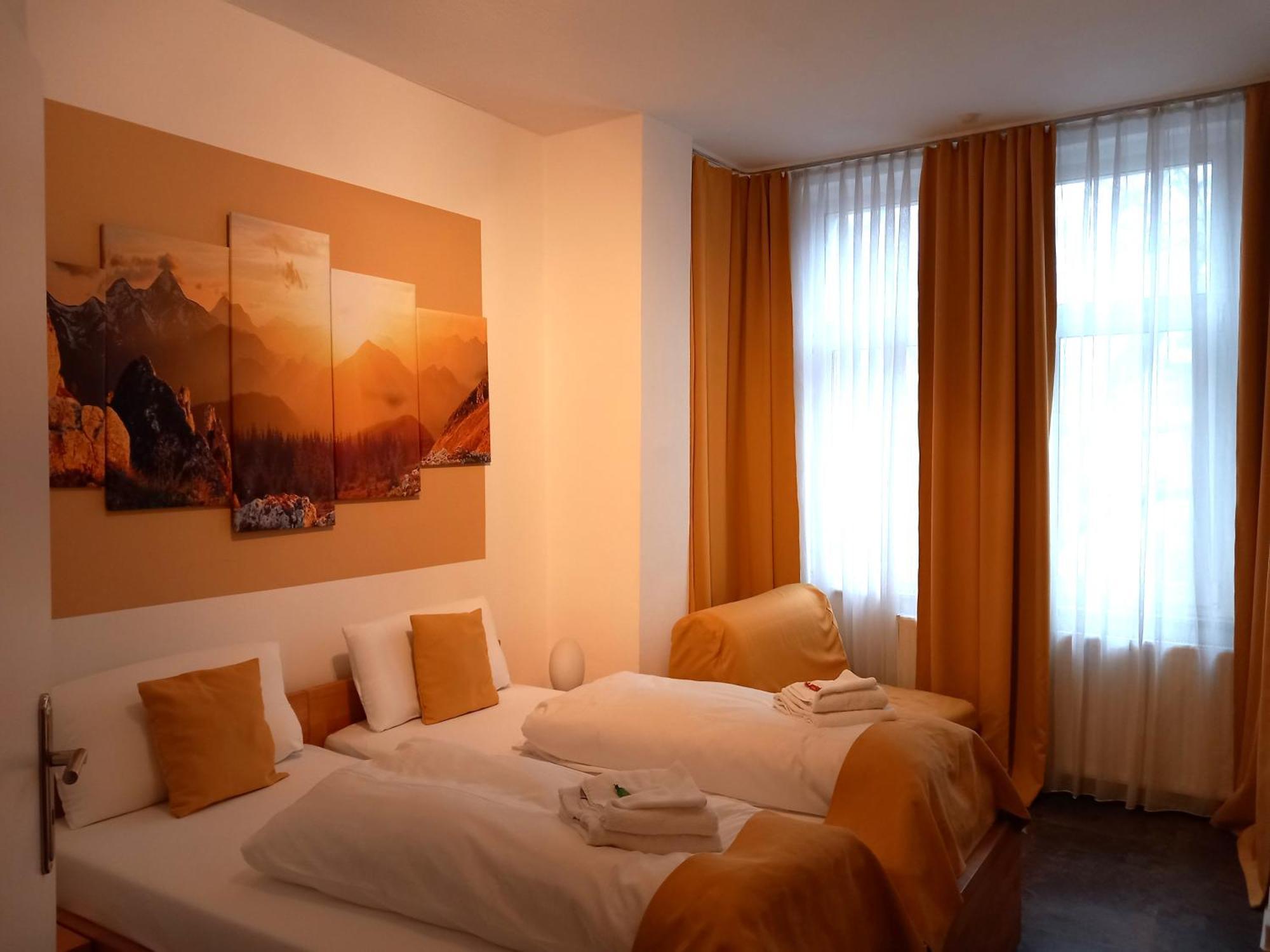 Hotel Karolinger Dusseldorf Luaran gambar
