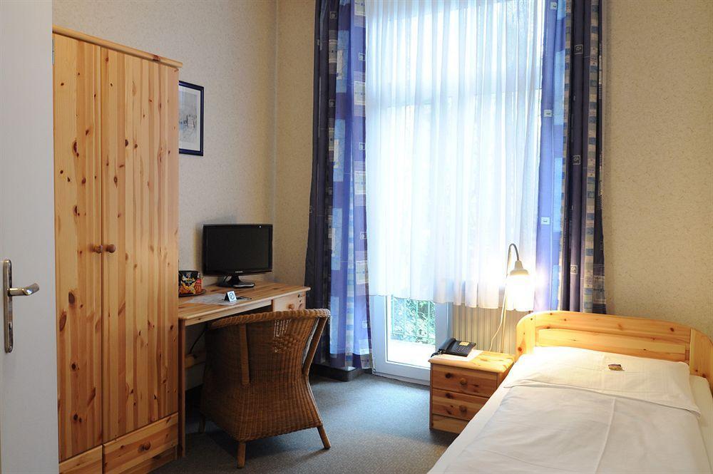 Hotel Karolinger Dusseldorf Luaran gambar