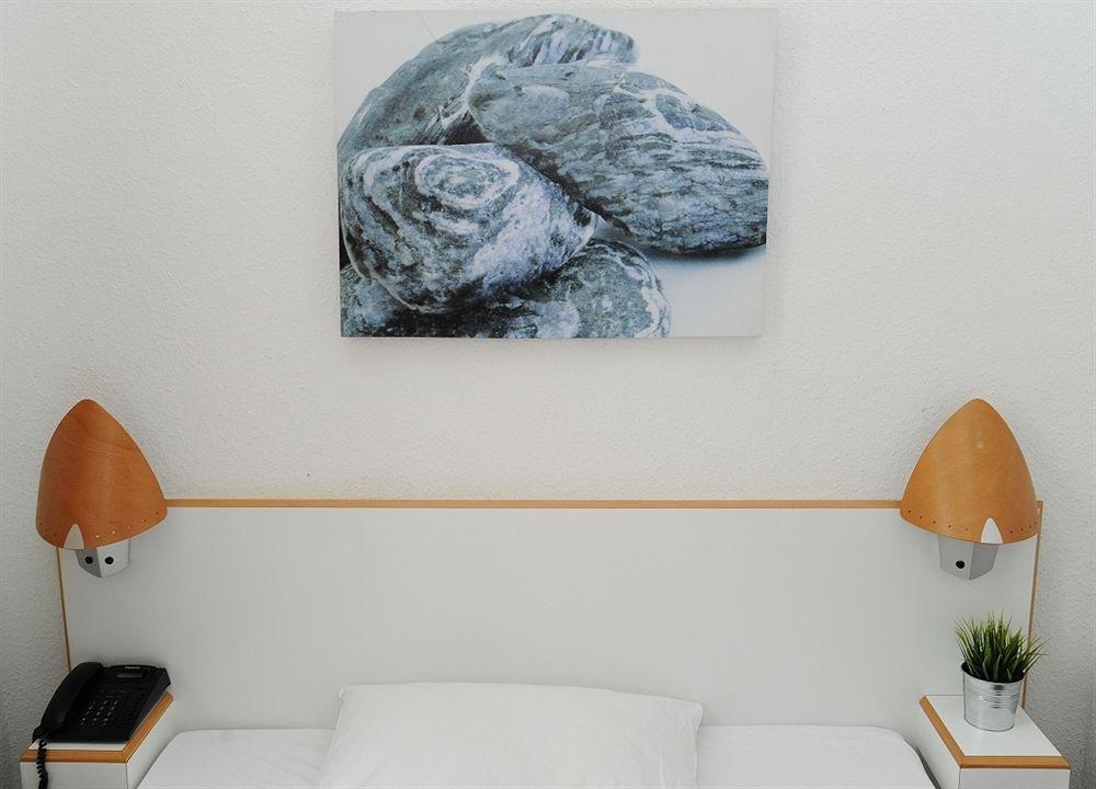 Hotel Karolinger Dusseldorf Luaran gambar